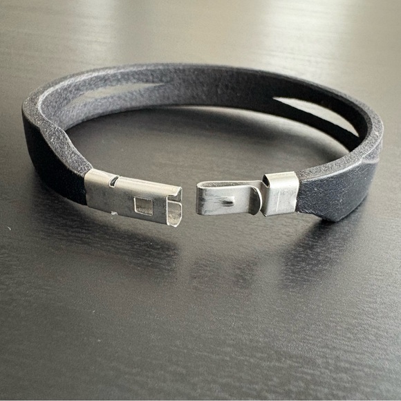 Black Leather Bracelet - Picture 5 of 10